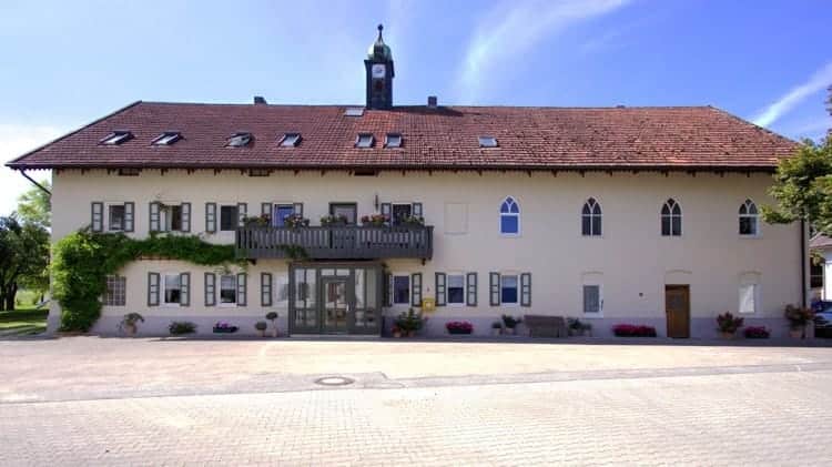 Felshaus Wang
